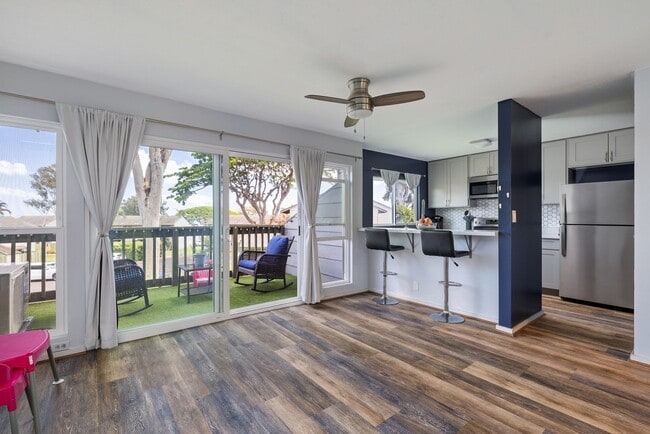 Building Photo - Makakilo Townhouse- 3 bed/ 1.5 bath/ 2 parking - Dog Friendly