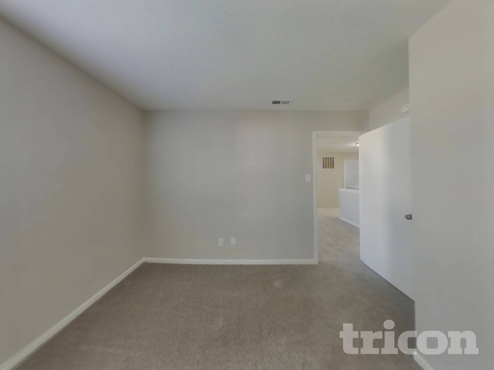 Building Photo - 2934 Ludwig Dr