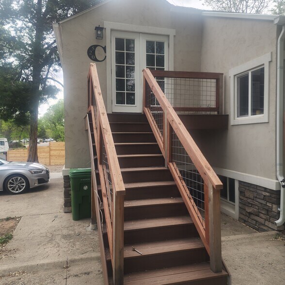 Building Photo - 520 S Bryan Ave