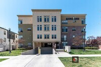 Building Photo - 520 E 500 S