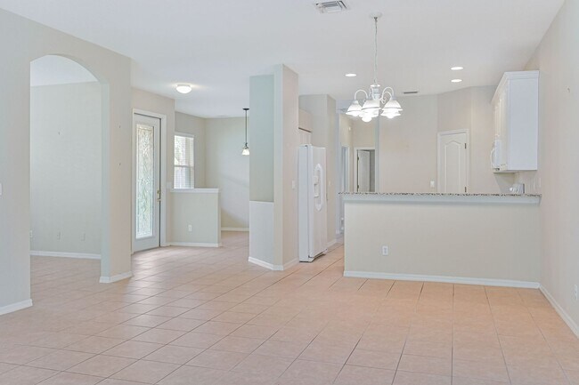 Building Photo - ** NOW AVAILABLE ** Villa in Bella Terra  - 2bed/2 bath plus den