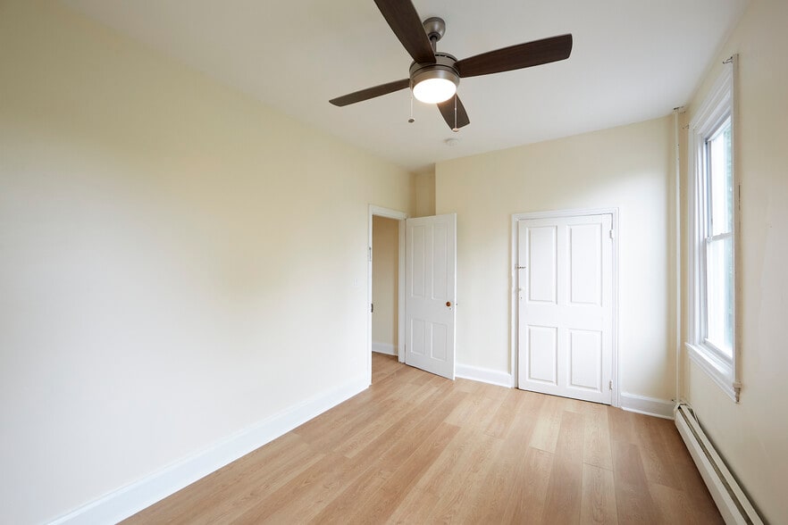 Bedroom 3 - 32 Garrett Ave