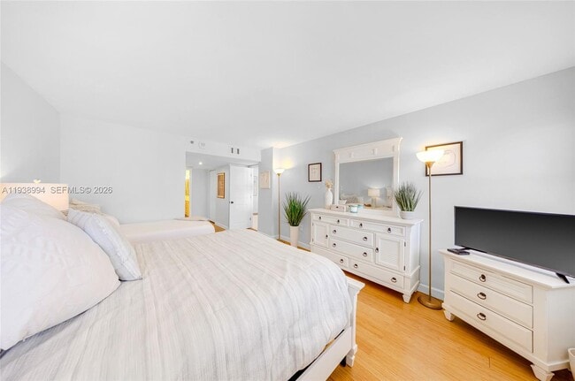 Building Photo - 1201 S Ocean Dr