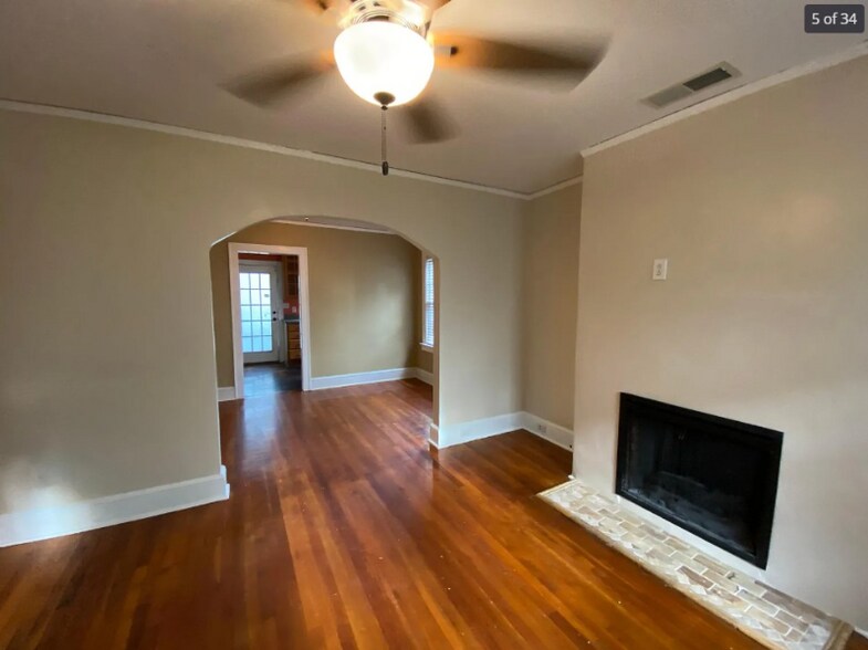 Building Photo - 3026 Church St