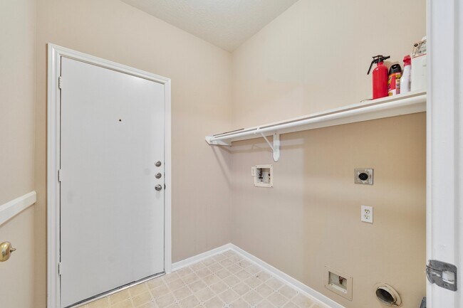 Building Photo - 9107 Baber Dr