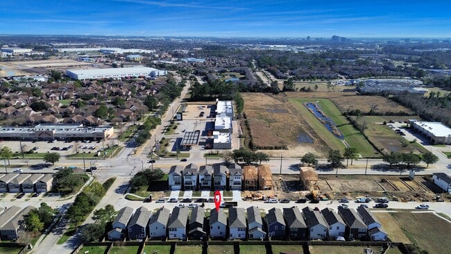 Building Photo - 14967 Eagle Feather Dr