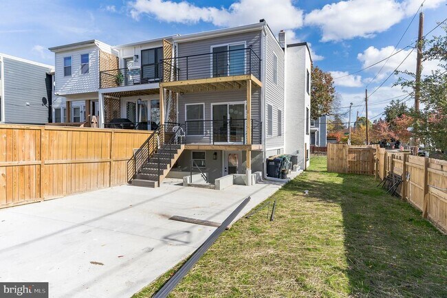Building Photo - 5300 5th St NW