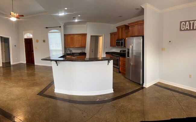 Building Photo - 17281 Paddock Cir