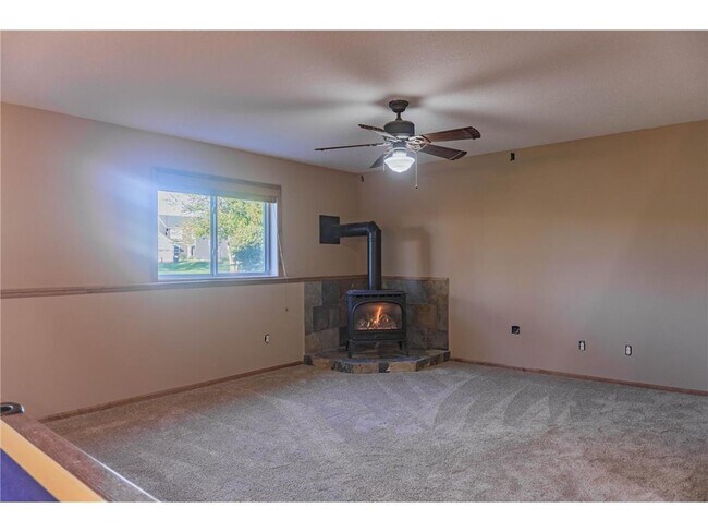 Building Photo - 1216 S Windmill Creek