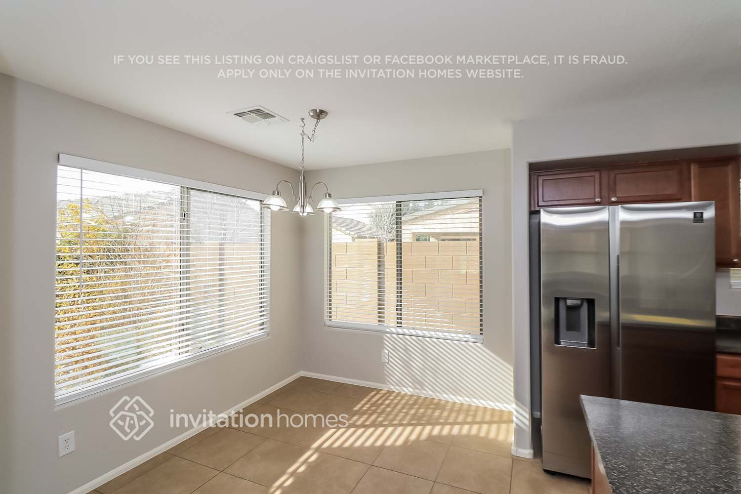 Building Photo - 7261 W Glenn Dr