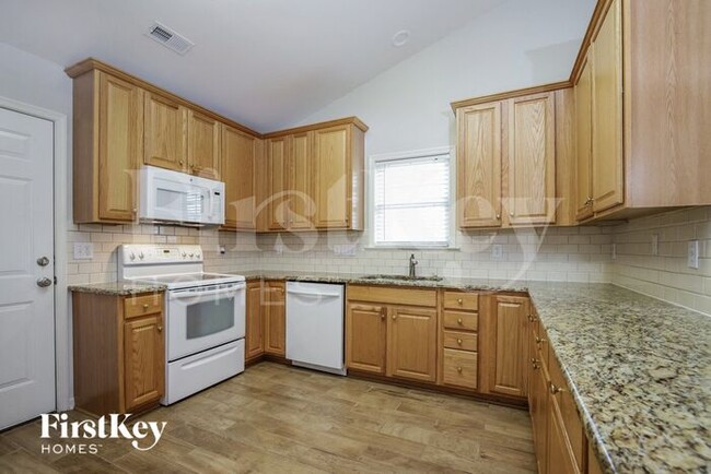 Building Photo - 6107 Black Willow Dr