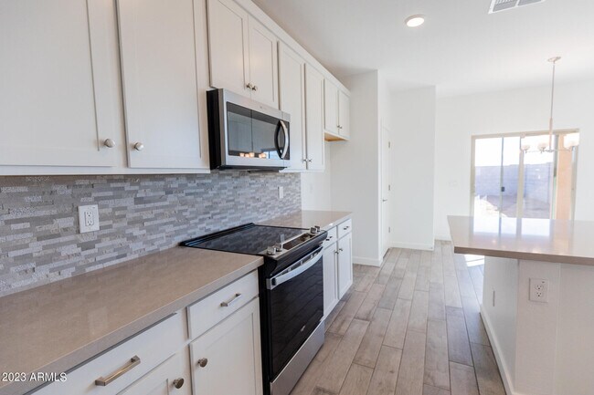 Building Photo - 17008 W Alice Ave