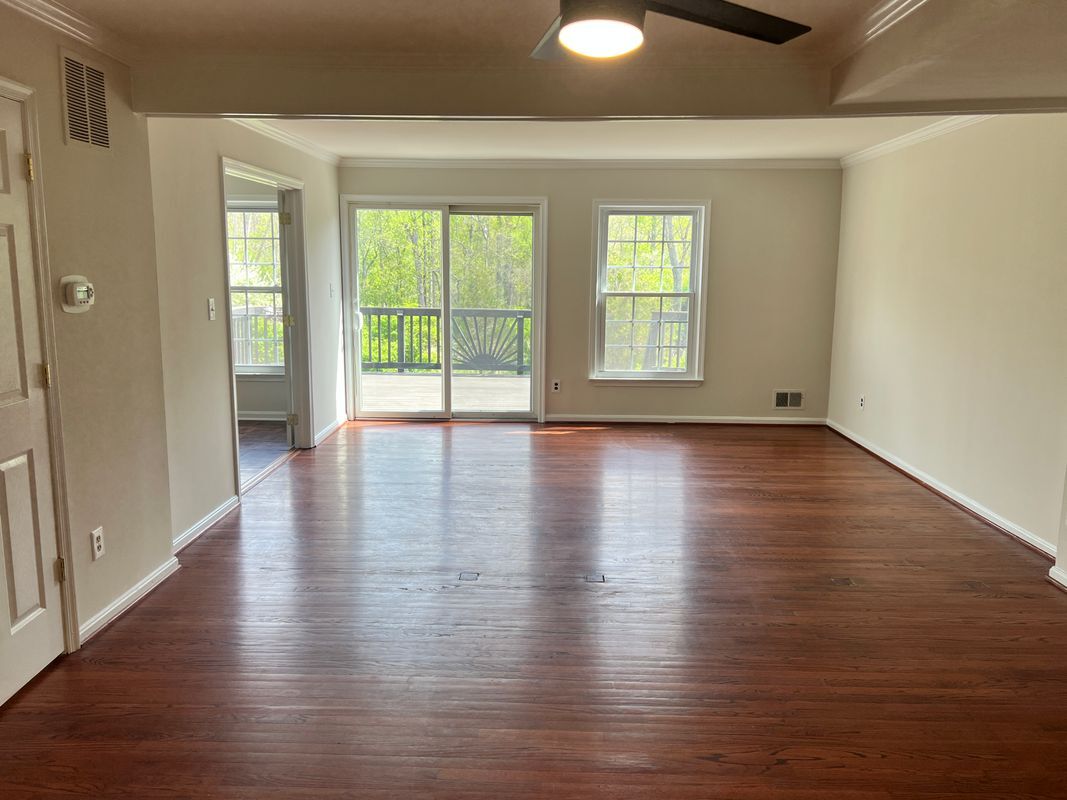 Building Photo - 516 Meadow Hall Dr