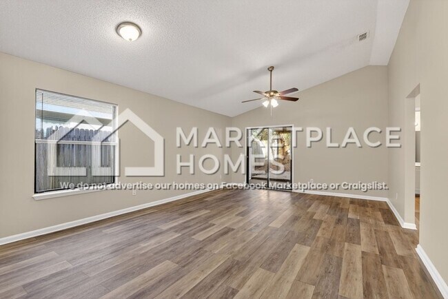 Building Photo - 1280 Independence Dr