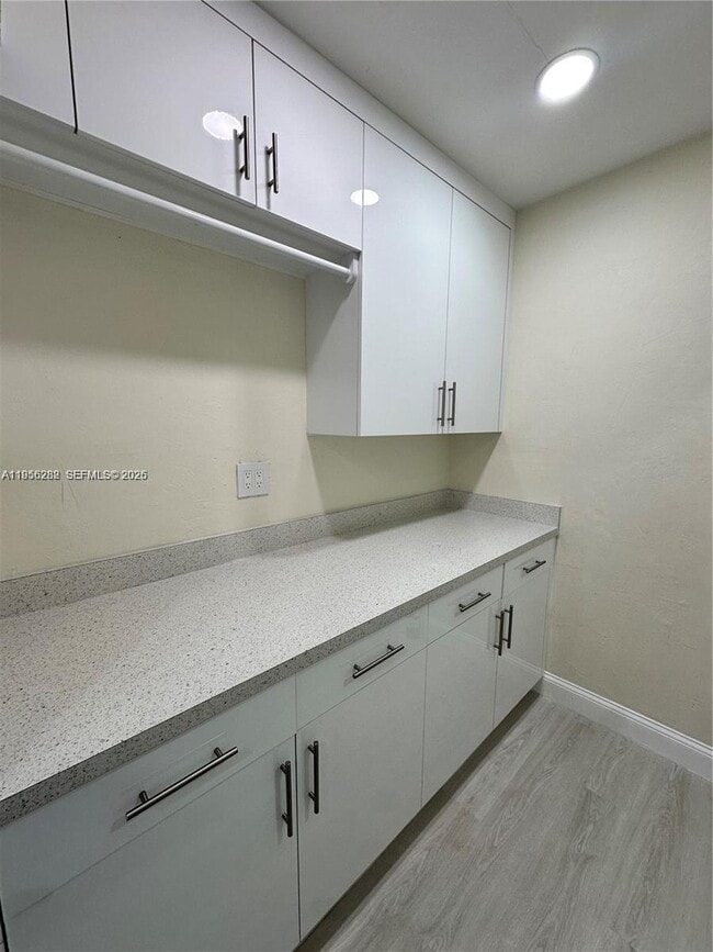 Building Photo - 108 NW 3rd Ave