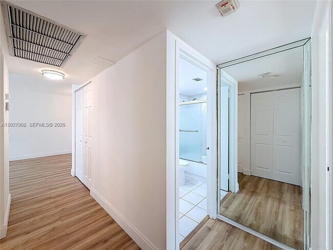 Building Photo - 17560 Atlantic Blvd