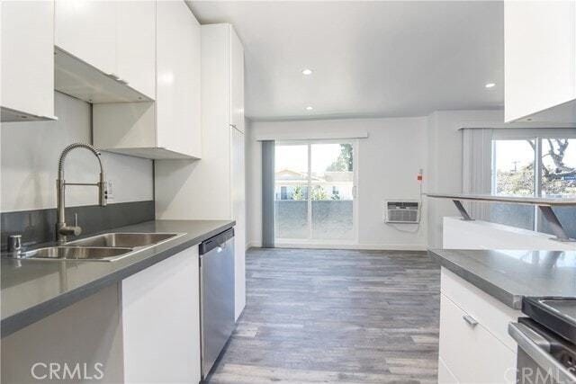 Building Photo - 11825 National Blvd