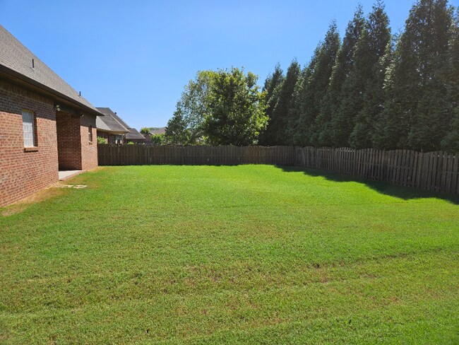 Building Photo - 72 Maple Grove Blvd SW