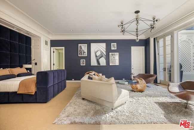 Building Photo - 10847 Bellagio Rd