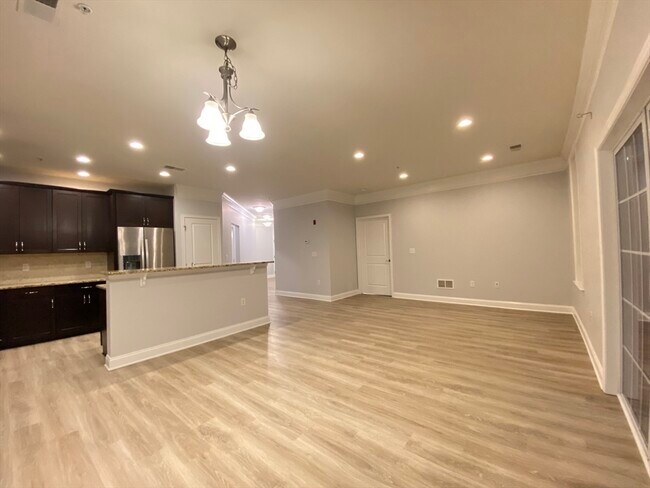 Building Photo - 107 Corning Fairbanks Way