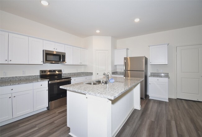 Building Photo - 15291 Abella Dr