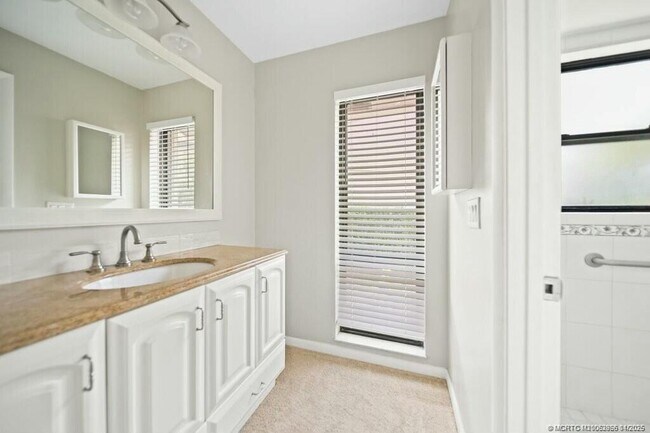 Building Photo - 4181 SW Egret Pond Terrace