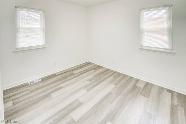 Building Photo - 4706 W 158th St