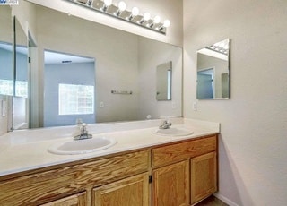 Building Photo - 509 Saddleback Cir