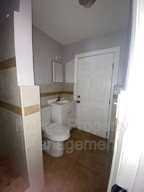 Building Photo - 1820 Redbank Rd