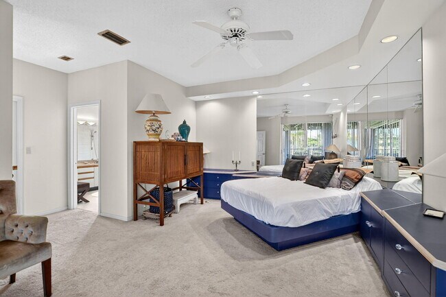 Building Photo - 7623 Cinebar Dr