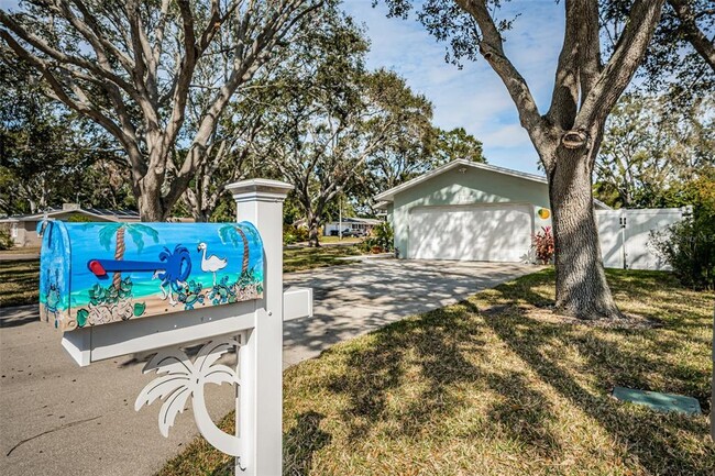 Building Photo - 969 Gulf View Blvd