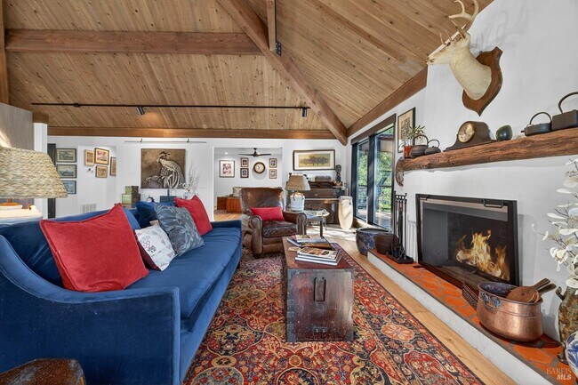 Building Photo - 3662 Lovall Valley Rd