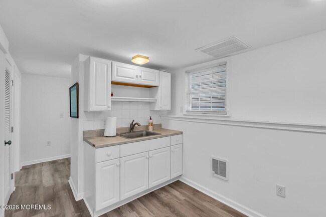 Building Photo - 55 Beach Front