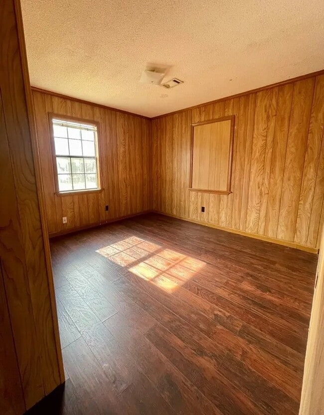 Building Photo - 1738 Old Oxford Rd