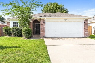 Building Photo - 10217 Cypress Hills Dr
