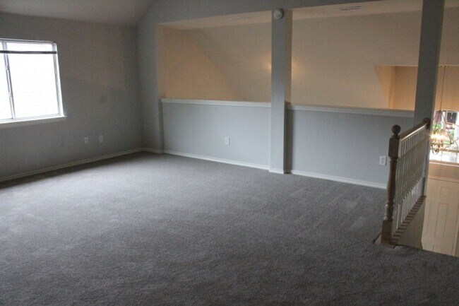 Building Photo - 3623 Rodale Way