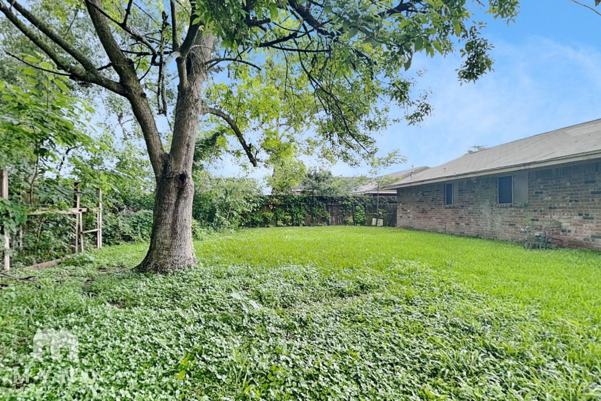 Building Photo - 4523 Bayou Vista Dr