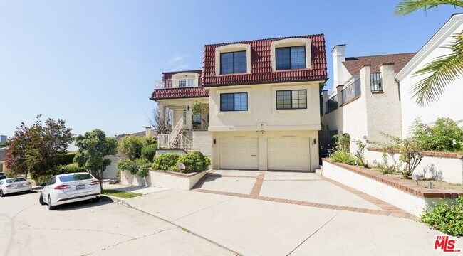 Building Photo - 359 Dalkeith Ave