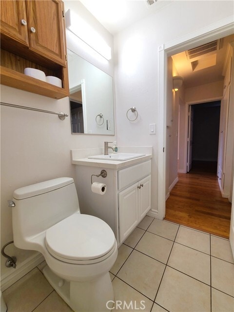 Building Photo - 822 Tribune St