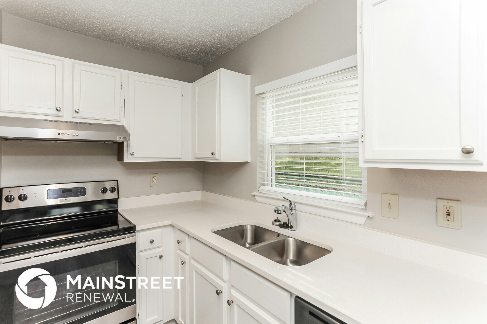 Building Photo - 7111 Apache Ridge
