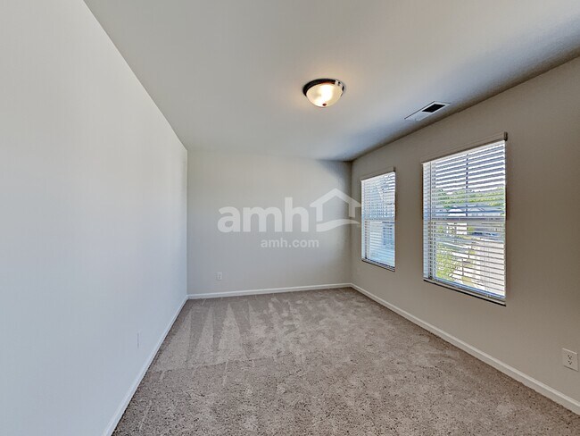 Building Photo - 356 Winston Cir