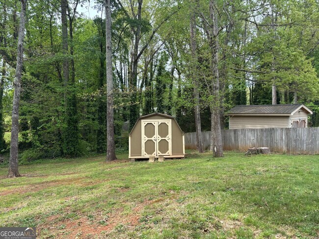 Building Photo - 4961 Brownwood Dr