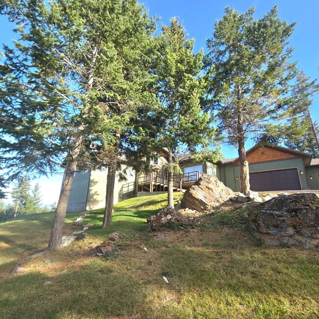 Building Photo - VIEWS!