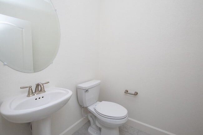Building Photo - Newly constructed home in Golden Valley, 4...