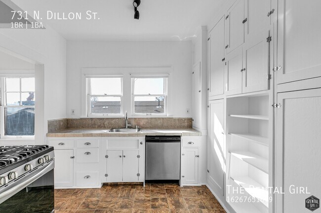 Building Photo - 731 N Dillon St