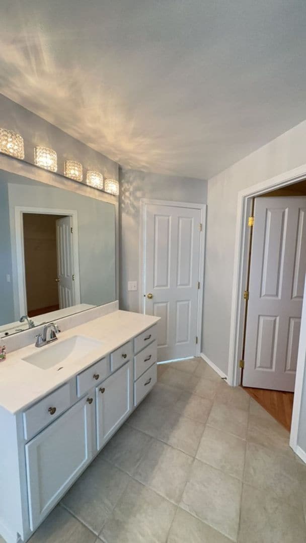 Building Photo - Bothell Home