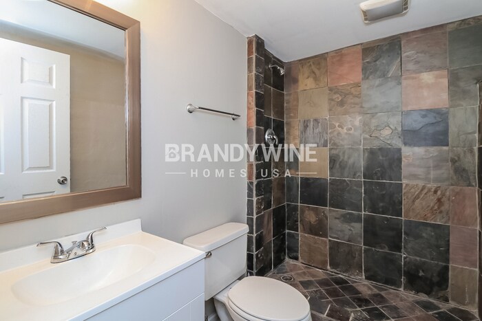 Building Photo - 38 Lazarus Dr