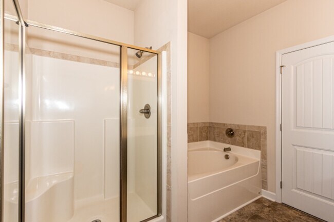 Building Photo - 500 Caldwell Loop