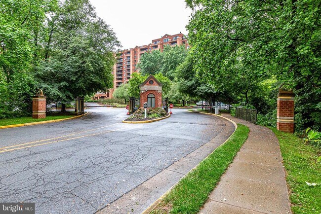 Building Photo - 2230 George C Marshall Dr