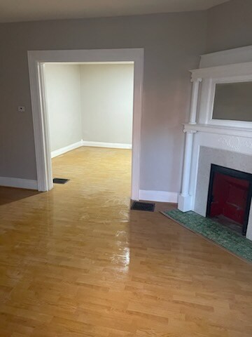 Building Photo - 237-239 Wyoming St